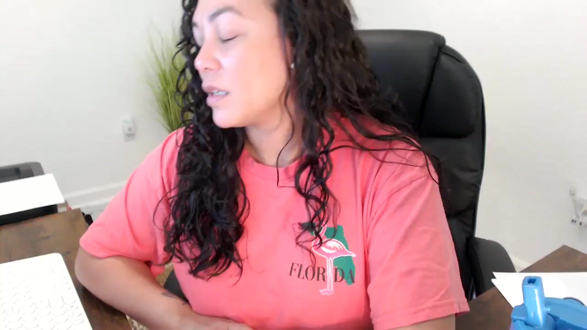 Gallery image thumbnail from MickaylaStar's myfreecams stream on, 11/20/2025, 20:19 image 1 of 20