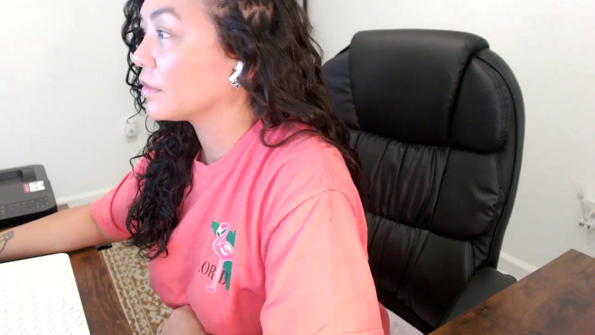 Gallery image thumbnail from MickaylaStar's myfreecams stream on, 11/20/2025, 21:15 image 2 of 20