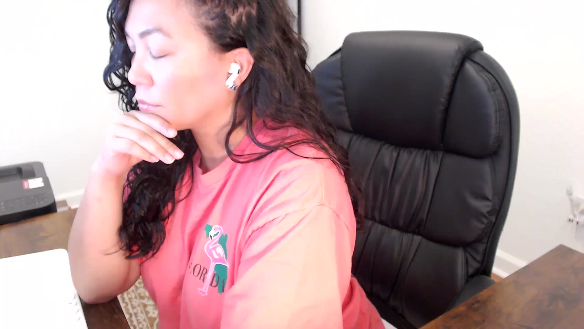 Gallery image thumbnail from MickaylaStar's myfreecams stream on, 11/20/2025, 21:15 image 17 of 20