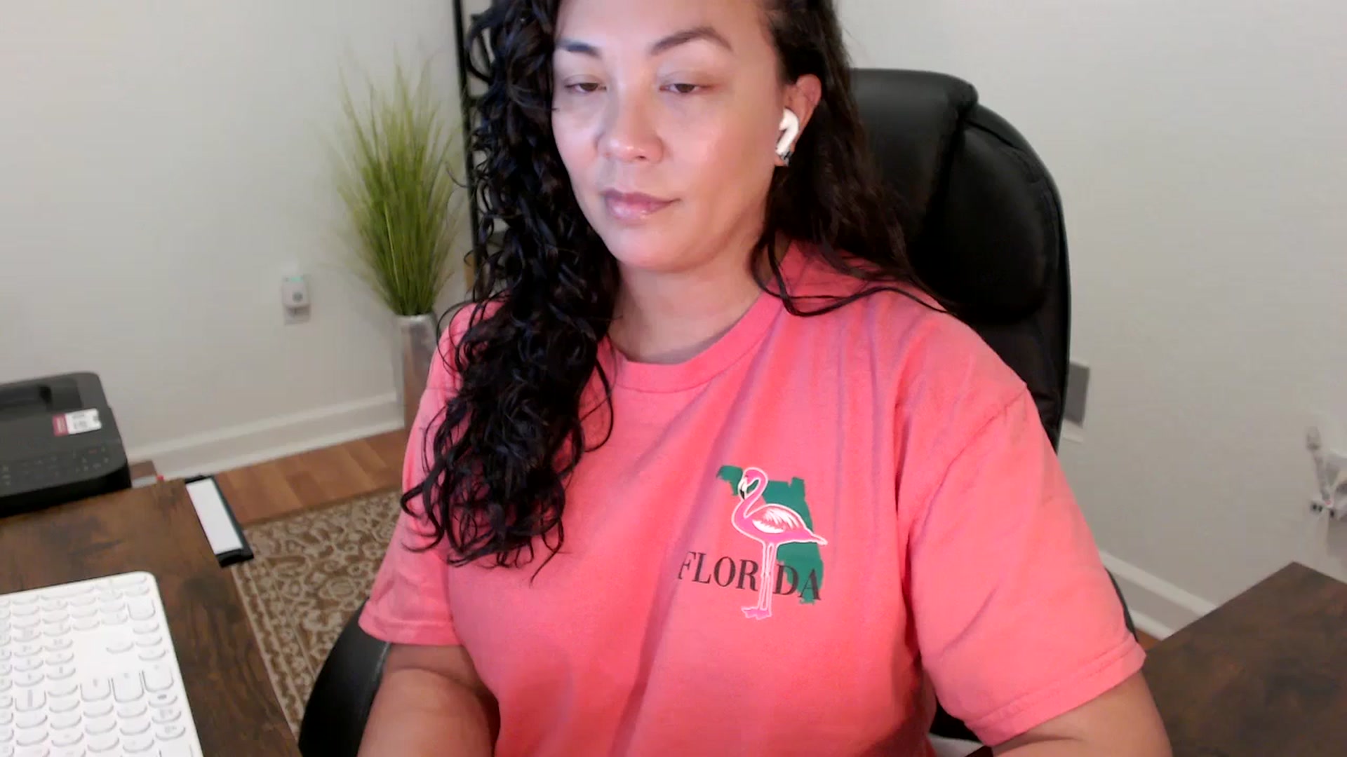 Gallery image thumbnail from MickaylaStar's myfreecams stream on, 11/20/2025, 21:15 image 18 of 20