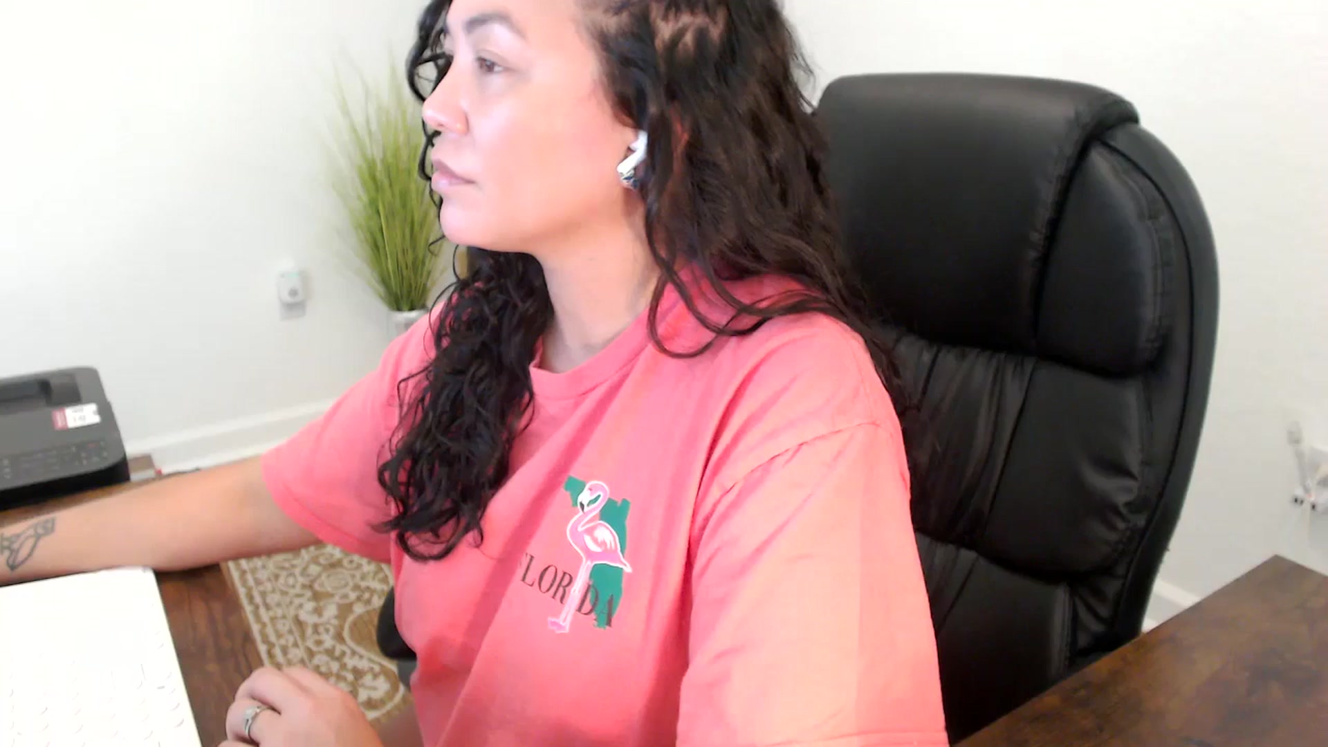 Gallery image thumbnail from MickaylaStar's myfreecams stream on, 11/20/2025, 21:15 image 10 of 20