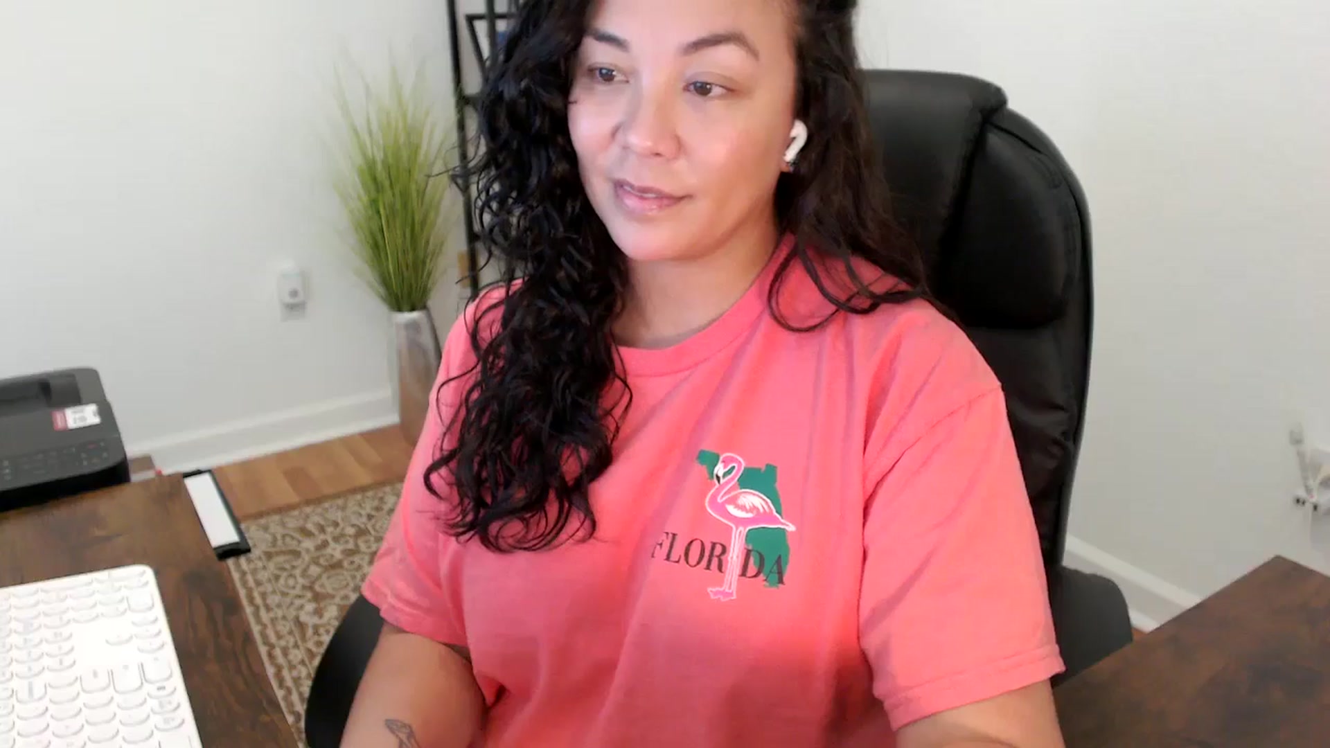 Gallery image thumbnail from MickaylaStar's myfreecams stream on, 11/20/2025, 21:15 image 14 of 20