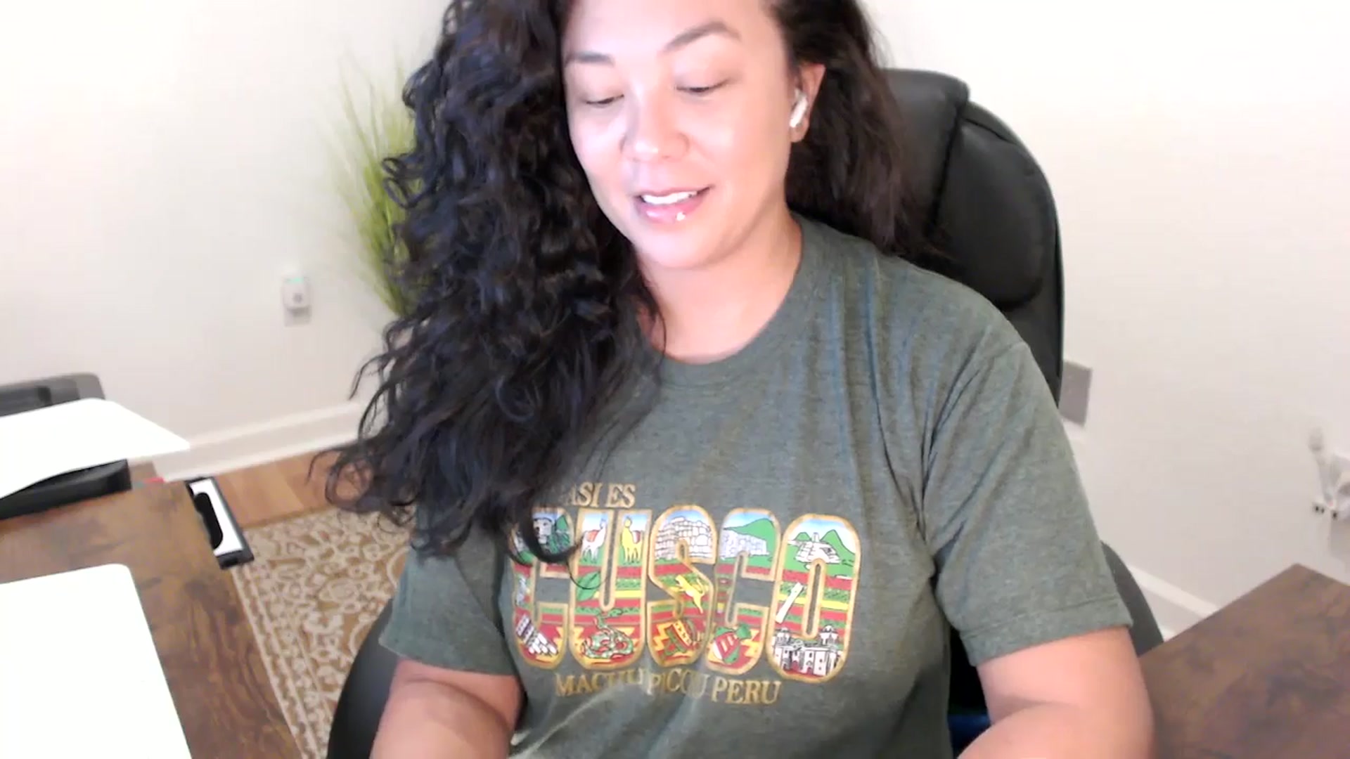 Gallery image thumbnail from MickaylaStar's myfreecams stream on, 11/21/2025, 16:49 image 7 of 20
