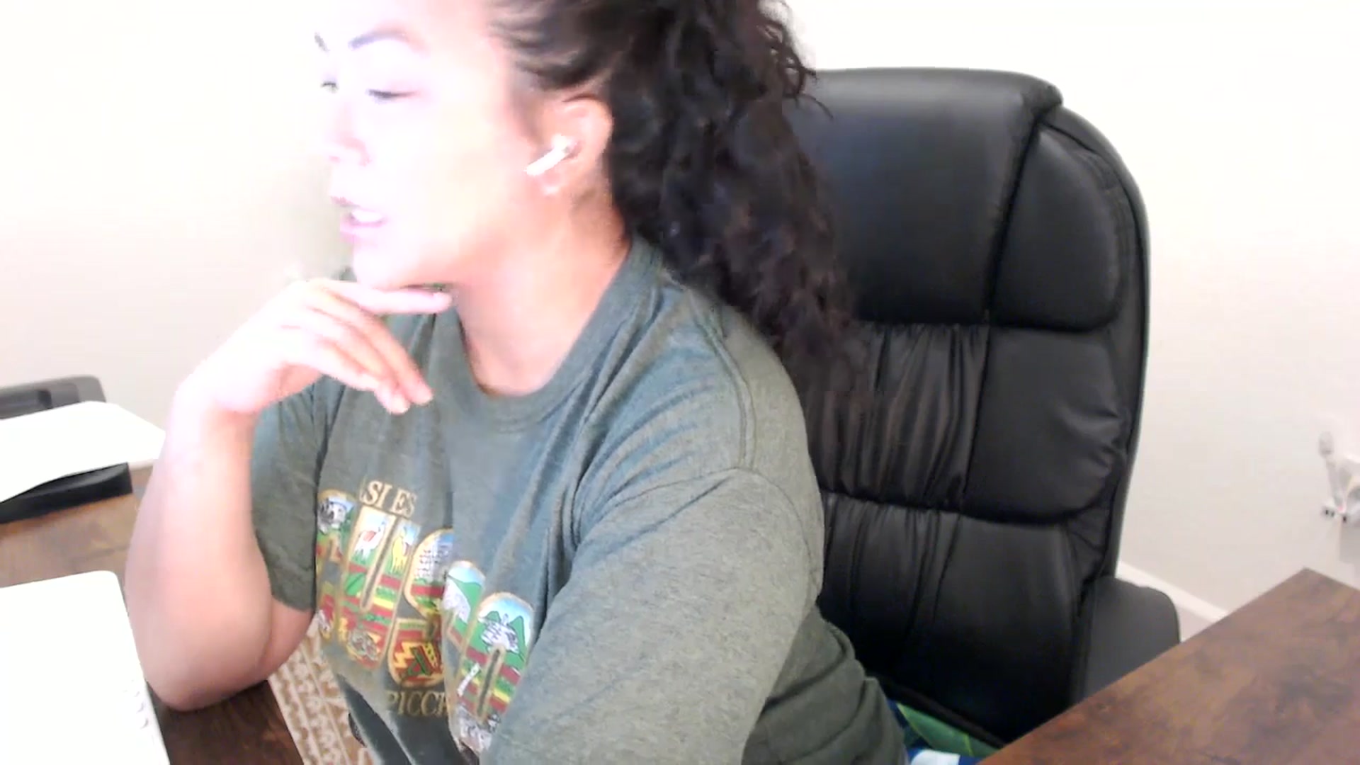 Gallery image thumbnail from MickaylaStar's myfreecams stream on, 11/21/2025, 16:49 image 2 of 20