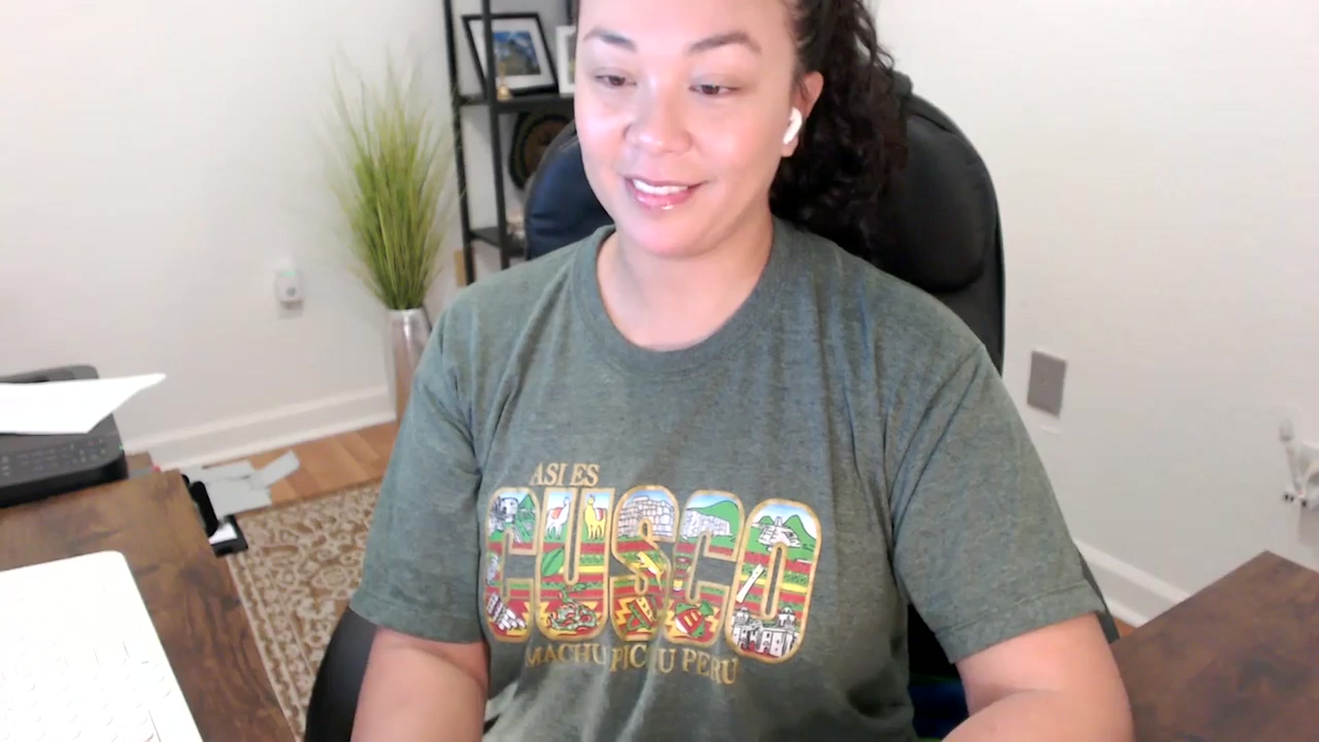 Gallery image thumbnail from MickaylaStar's myfreecams stream on, 11/21/2025, 17:48 image 15 of 20
