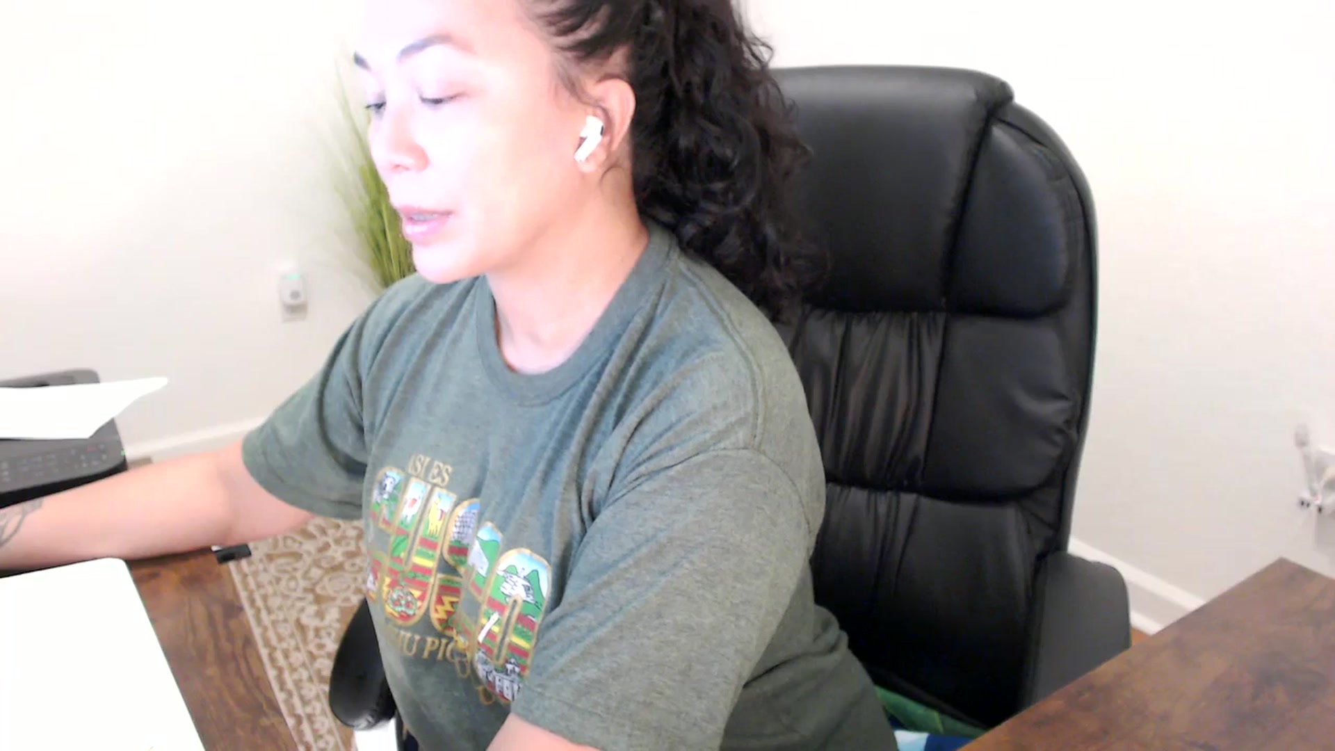 Gallery image thumbnail from MickaylaStar's myfreecams stream on, 11/21/2025, 17:48 image 3 of 20