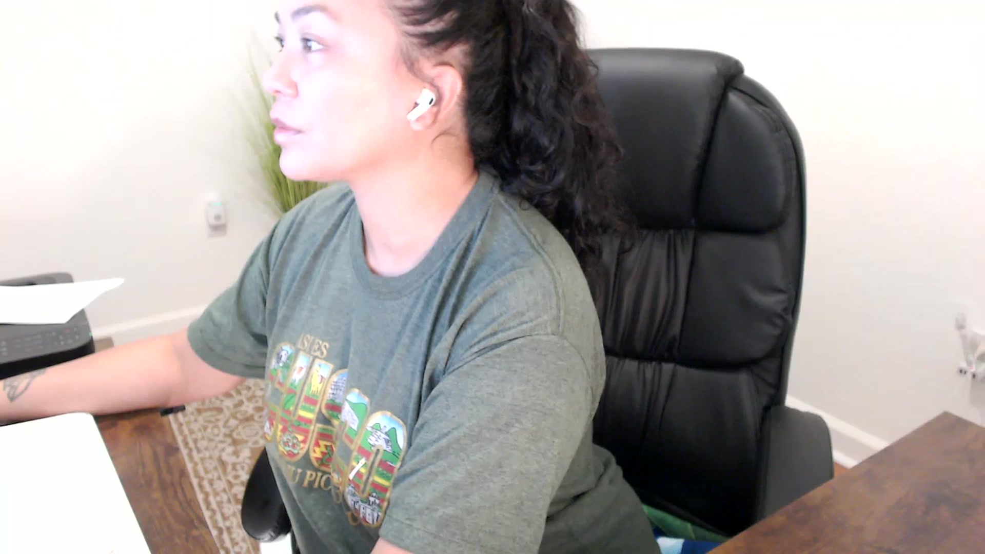 Gallery image thumbnail from MickaylaStar's myfreecams stream on, 11/21/2025, 17:48 image 2 of 20
