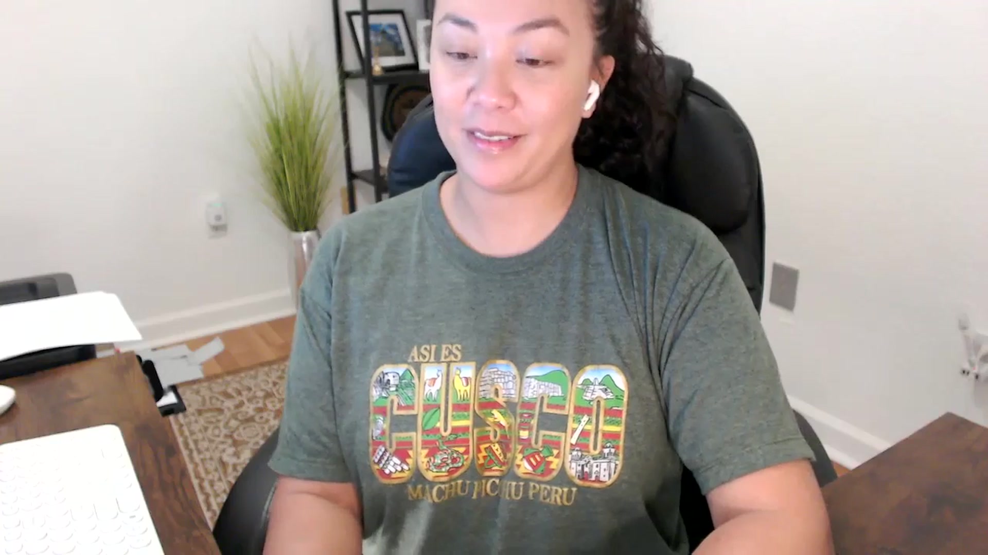Gallery image thumbnail from MickaylaStar's myfreecams stream on, 11/21/2025, 18:32 image 15 of 20