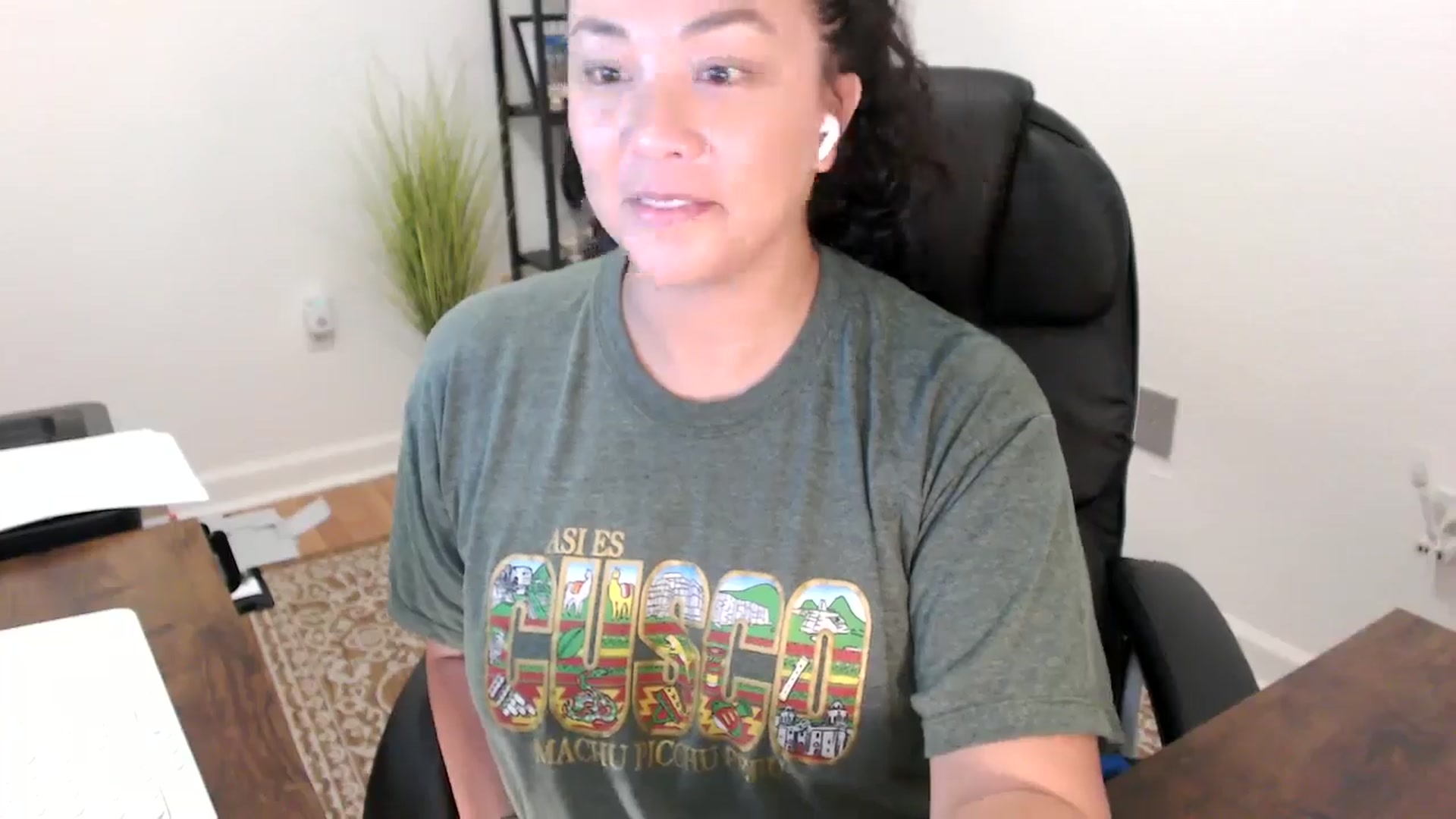 Gallery image thumbnail from MickaylaStar's myfreecams stream on, 11/21/2025, 18:32 image 7 of 20