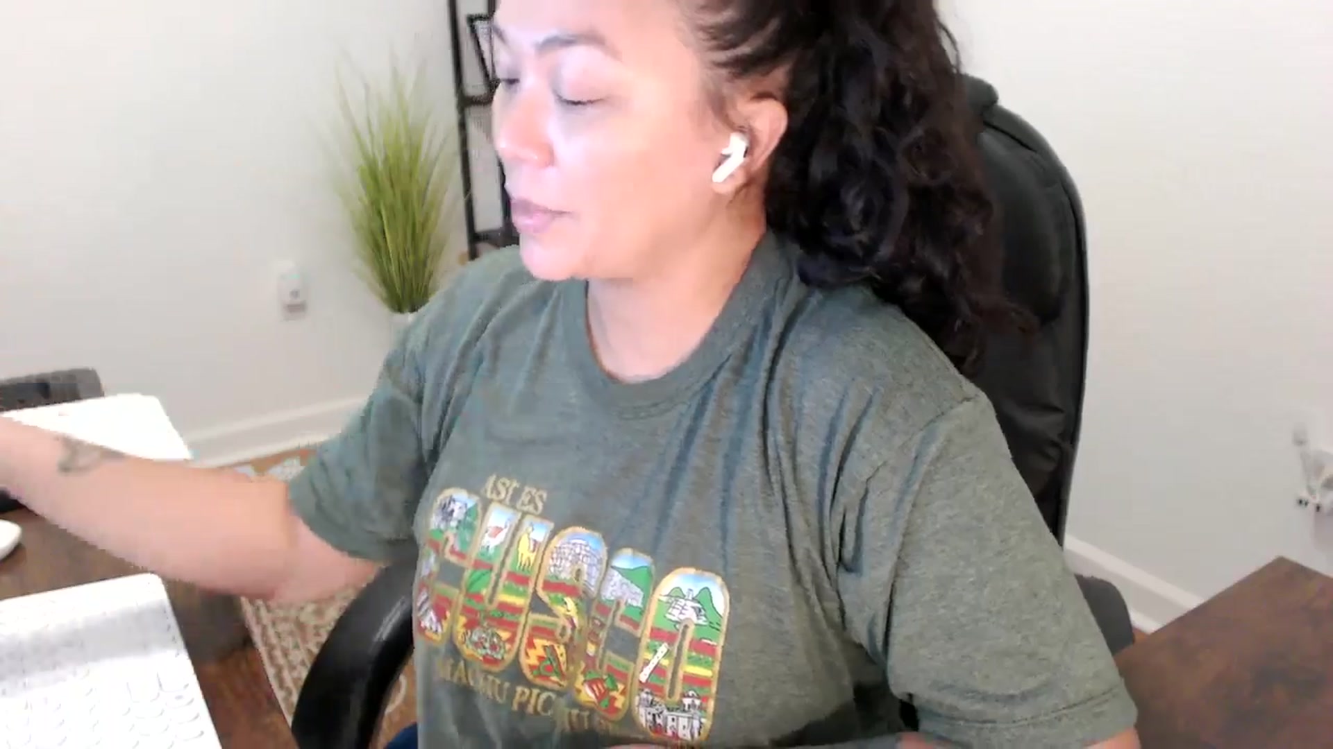 Gallery image thumbnail from MickaylaStar's myfreecams stream on, 11/21/2025, 18:32 image 16 of 20