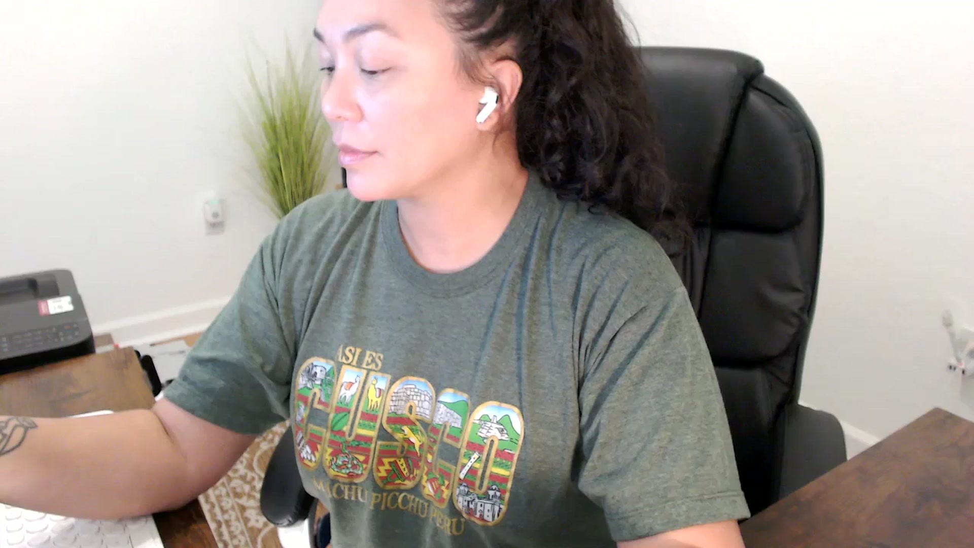 Gallery image thumbnail from MickaylaStar's myfreecams stream on, 11/21/2025, 20:55 image 8 of 20