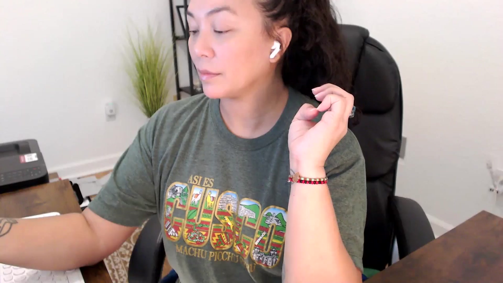 Gallery image thumbnail from MickaylaStar's myfreecams stream on, 11/21/2025, 20:55 image 7 of 20