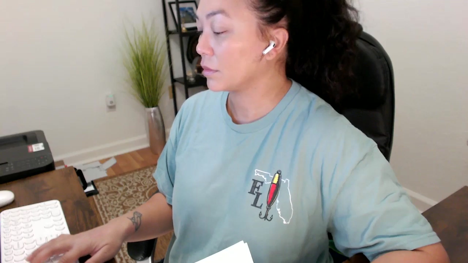 Gallery image thumbnail from MickaylaStar's myfreecams stream on, 11/24/2025, 16:09 image 12 of 20