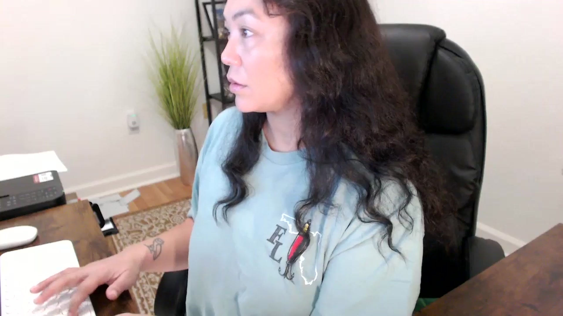 Gallery image thumbnail from MickaylaStar's myfreecams stream on, 11/24/2025, 16:09 image 18 of 20