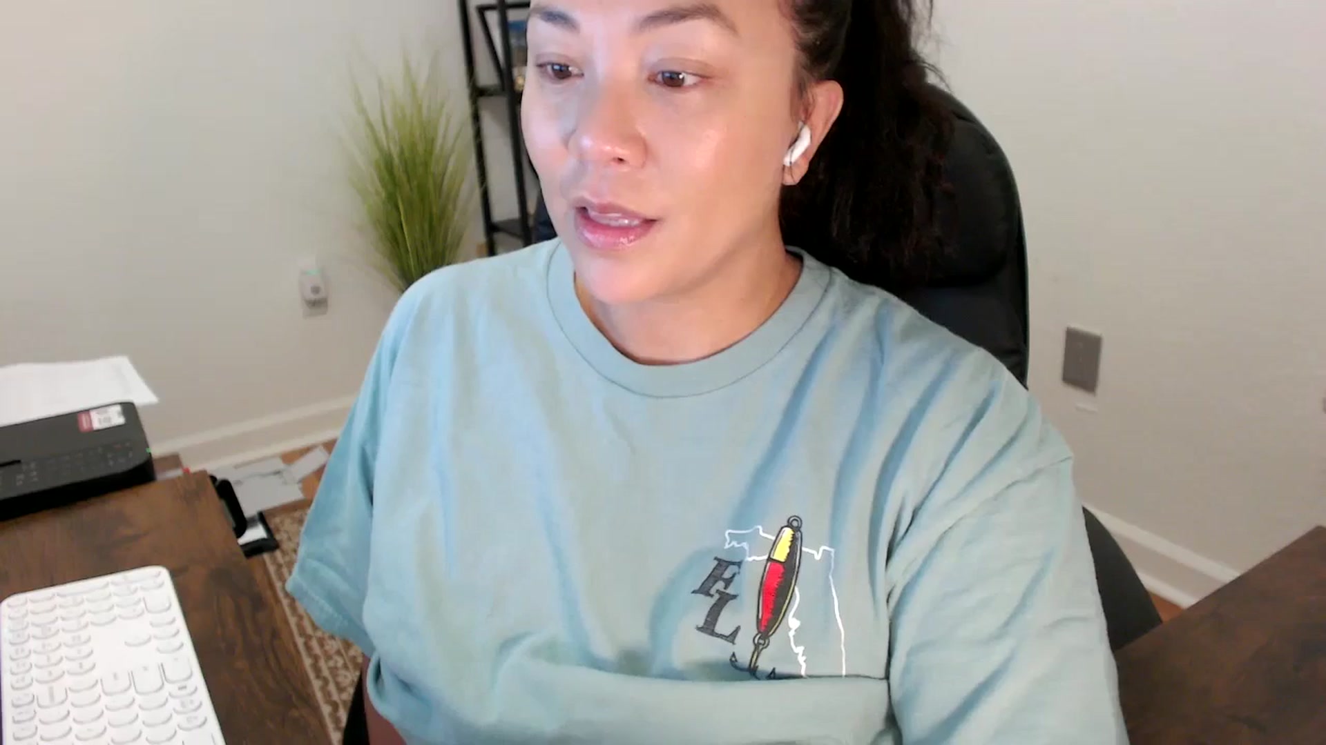 Gallery image thumbnail from MickaylaStar's myfreecams stream on, 11/24/2025, 16:09 image 13 of 20