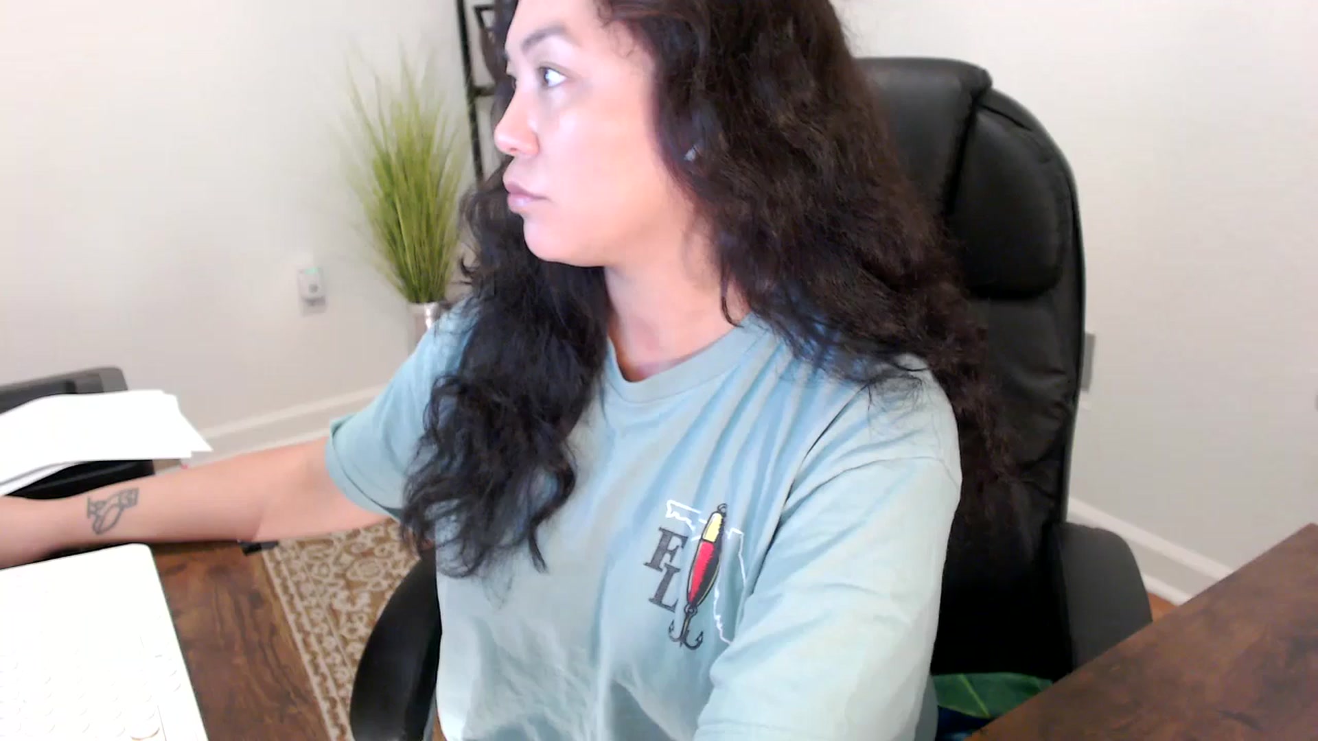Gallery image thumbnail from MickaylaStar's myfreecams stream on, 11/24/2025, 17:08 image 14 of 20