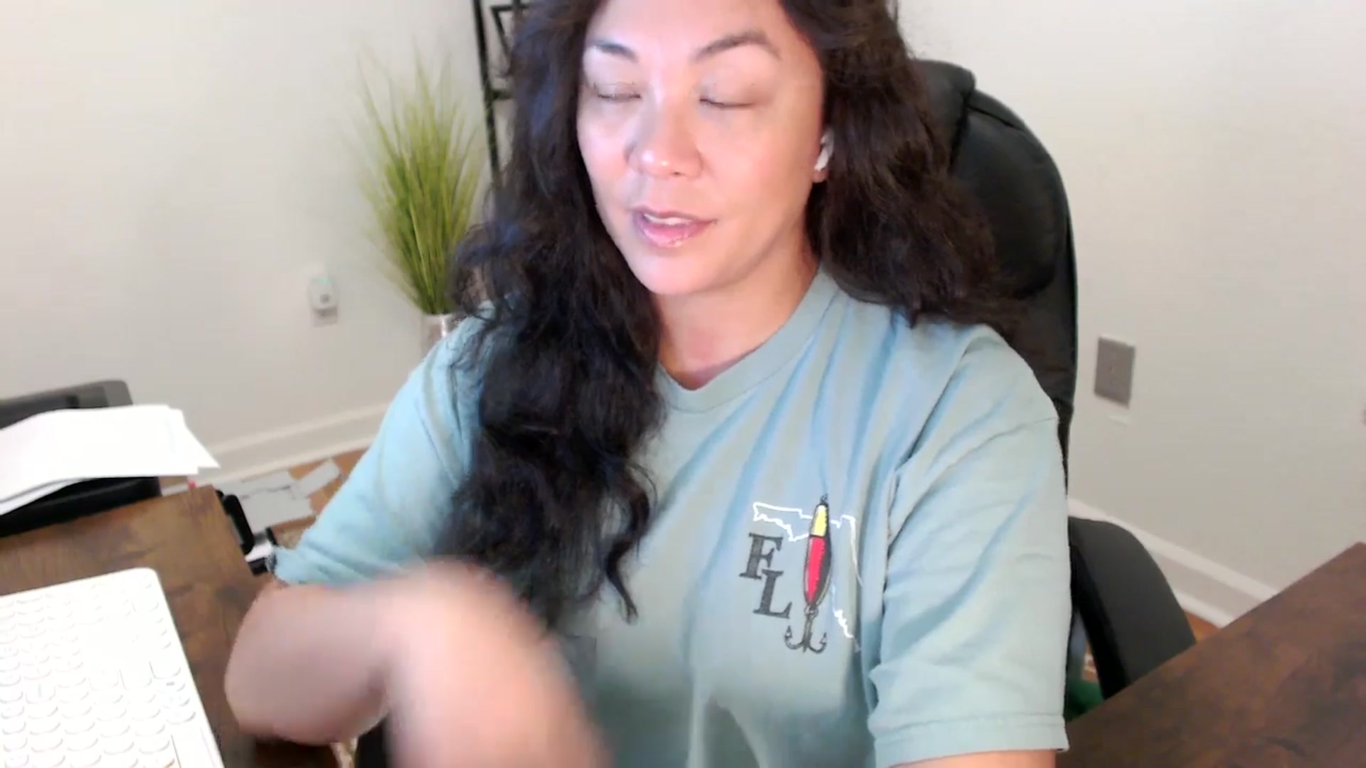Gallery image thumbnail from MickaylaStar's myfreecams stream on, 11/24/2025, 17:08 image 16 of 20