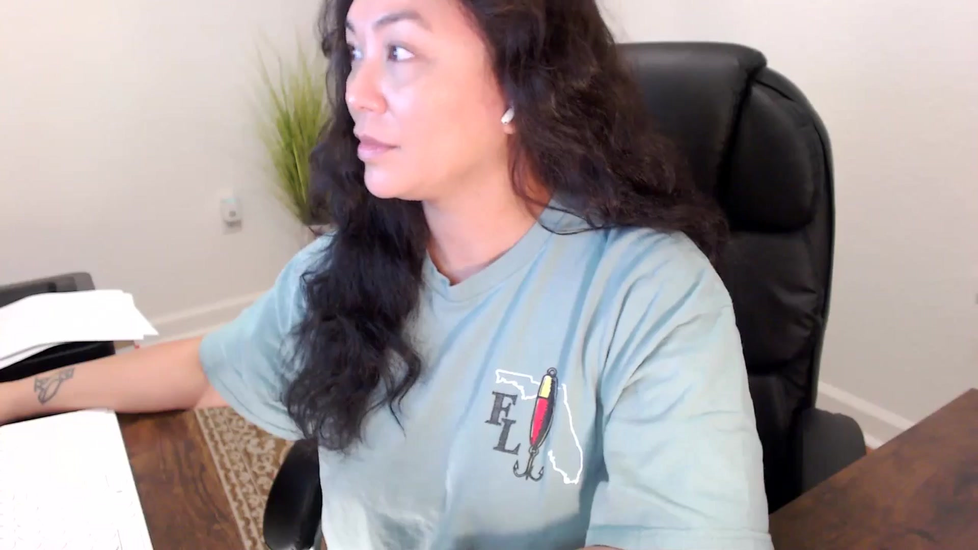 Gallery image thumbnail from MickaylaStar's myfreecams stream on, 11/24/2025, 18:05 image 7 of 20