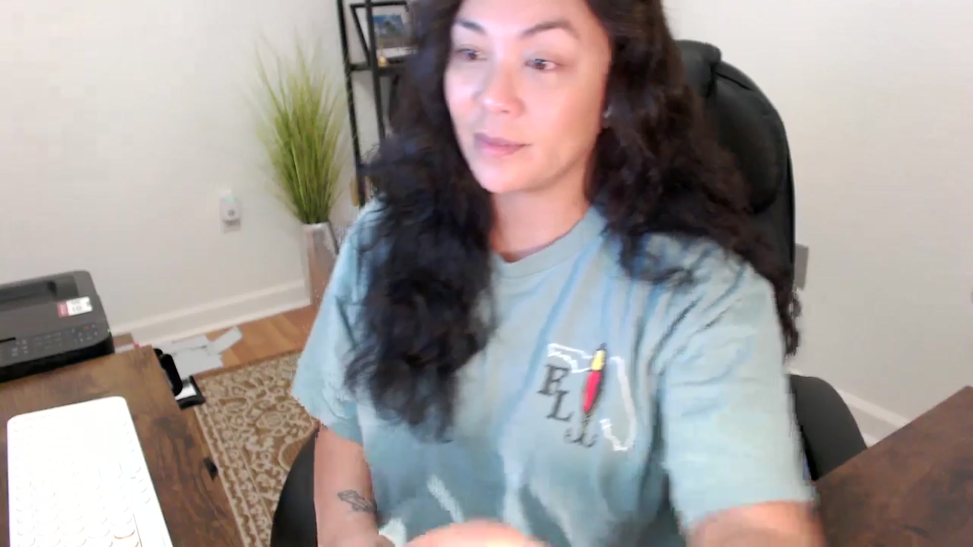 Gallery image thumbnail from MickaylaStar's myfreecams stream on, 11/24/2025, 18:41 image 4 of 20