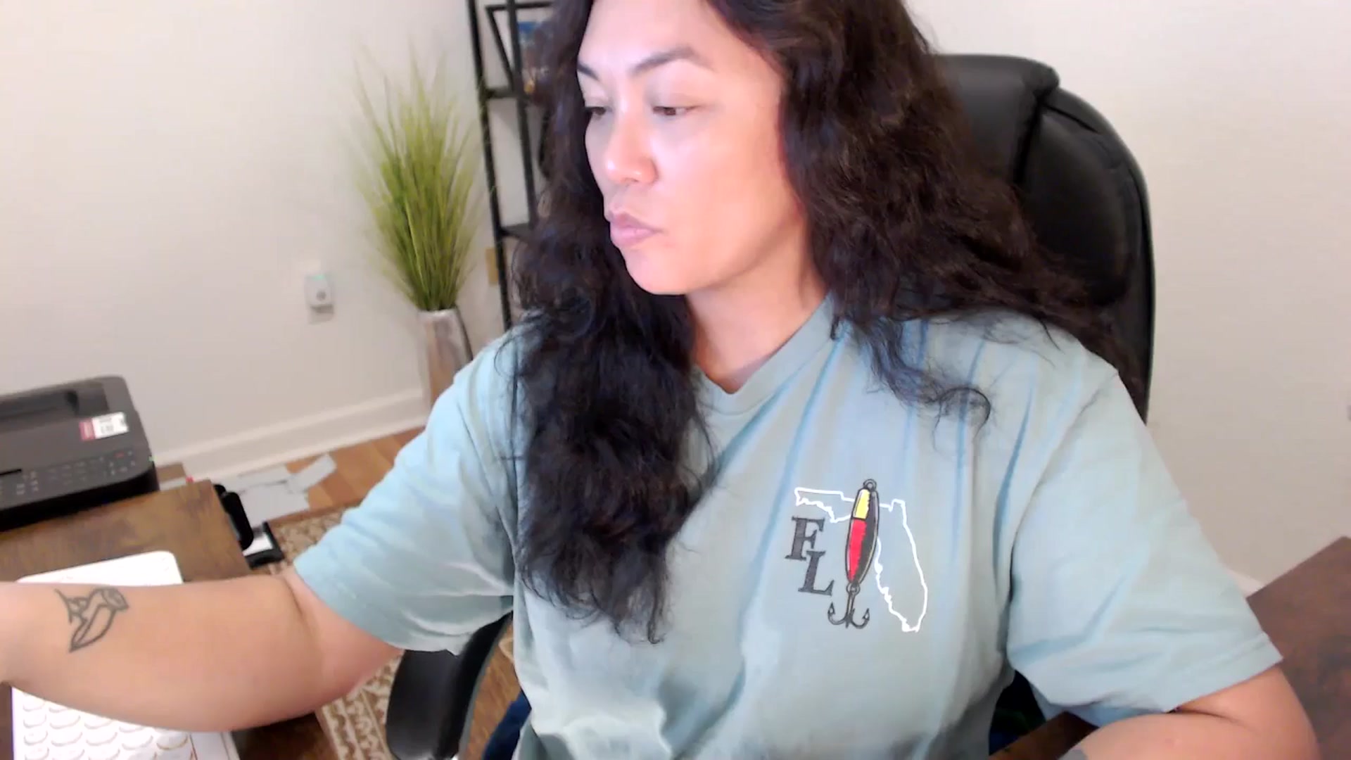 Gallery image thumbnail from MickaylaStar's myfreecams stream on, 11/24/2025, 18:41 image 5 of 20