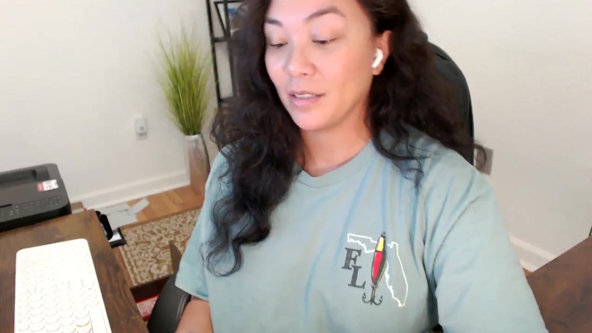 Gallery image thumbnail from MickaylaStar's myfreecams stream on, 11/24/2025, 20:21 image 6 of 20