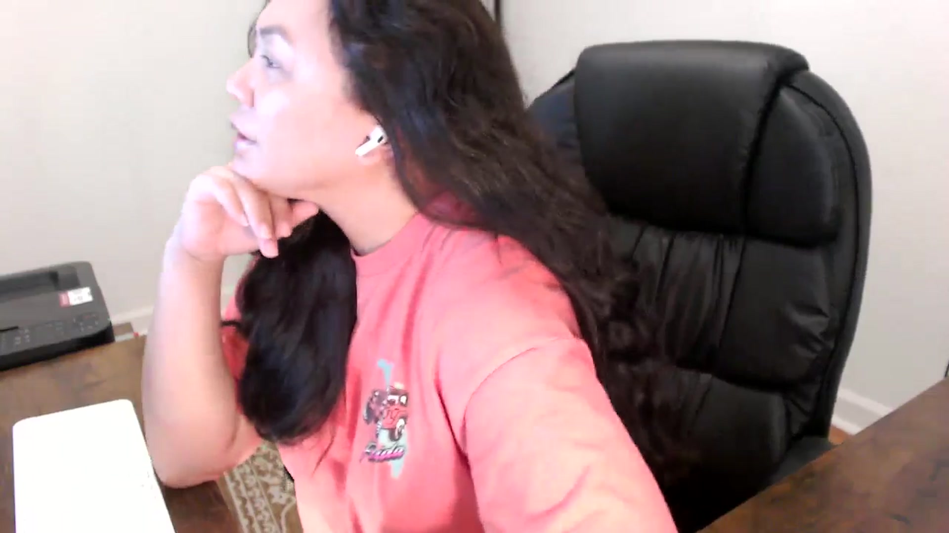 Gallery image thumbnail from MickaylaStar's myfreecams stream on, 11/25/2025, 16:28 image 19 of 20