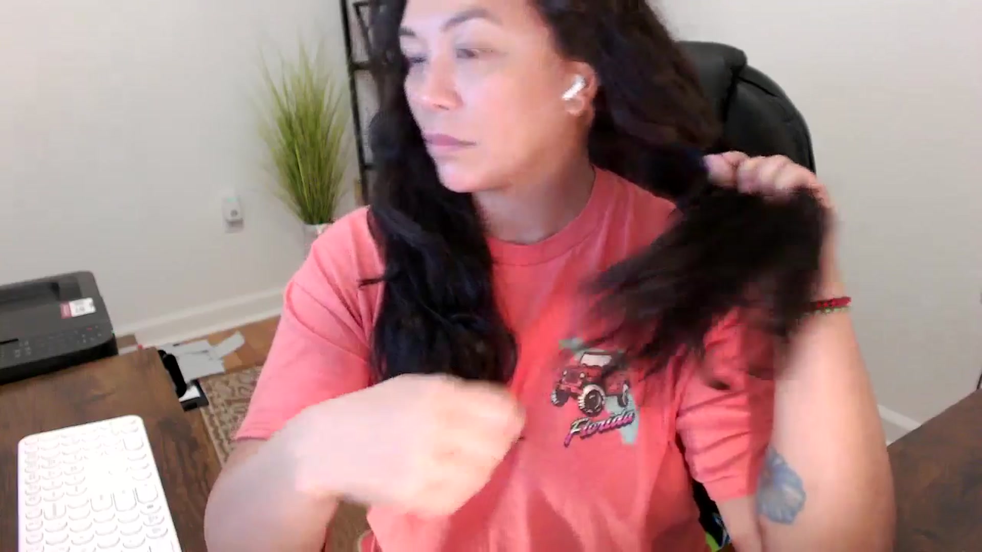 Gallery image thumbnail from MickaylaStar's myfreecams stream on, 11/25/2025, 17:38 image 9 of 20