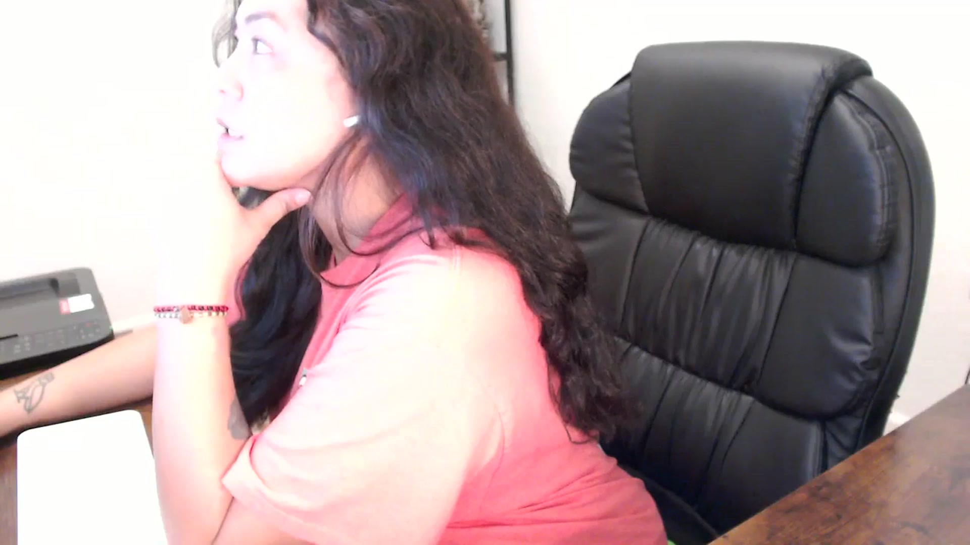 Gallery image thumbnail from MickaylaStar's myfreecams stream on, 11/25/2025, 17:38 image 4 of 20