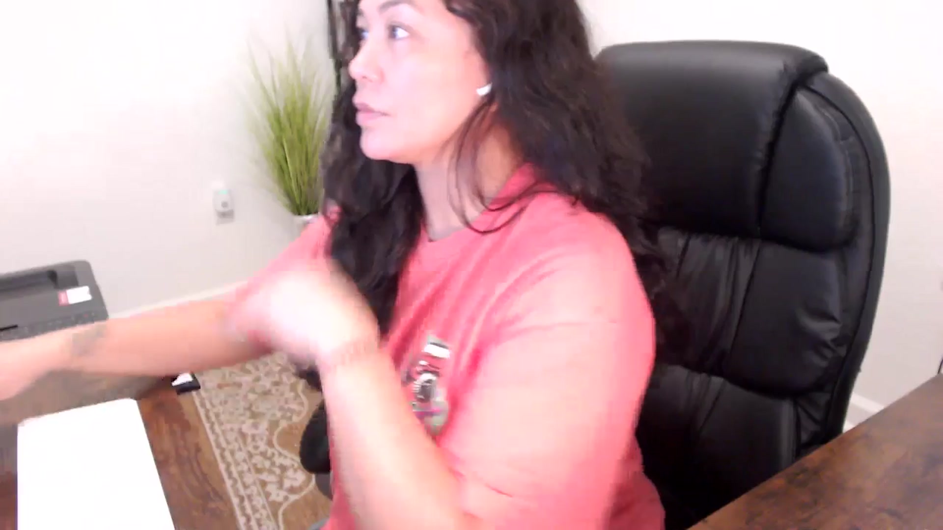 Gallery image thumbnail from MickaylaStar's myfreecams stream on, 11/25/2025, 17:38 image 2 of 20