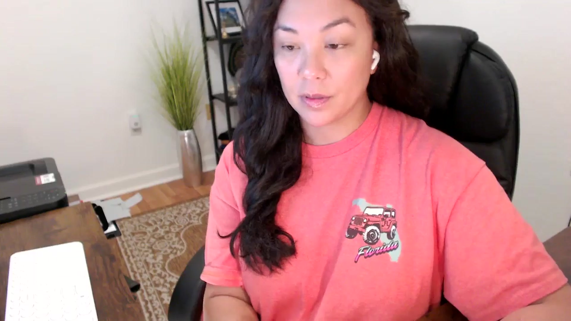 Gallery image thumbnail from MickaylaStar's myfreecams stream on, 11/25/2025, 18:25 image 7 of 20