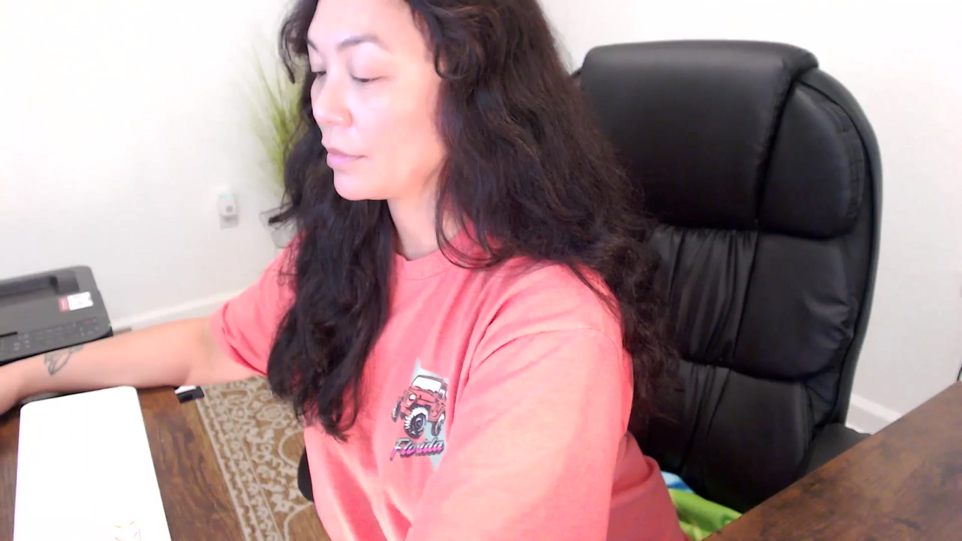 Gallery image thumbnail from MickaylaStar's myfreecams stream on, 11/25/2025, 19:35 image 18 of 20
