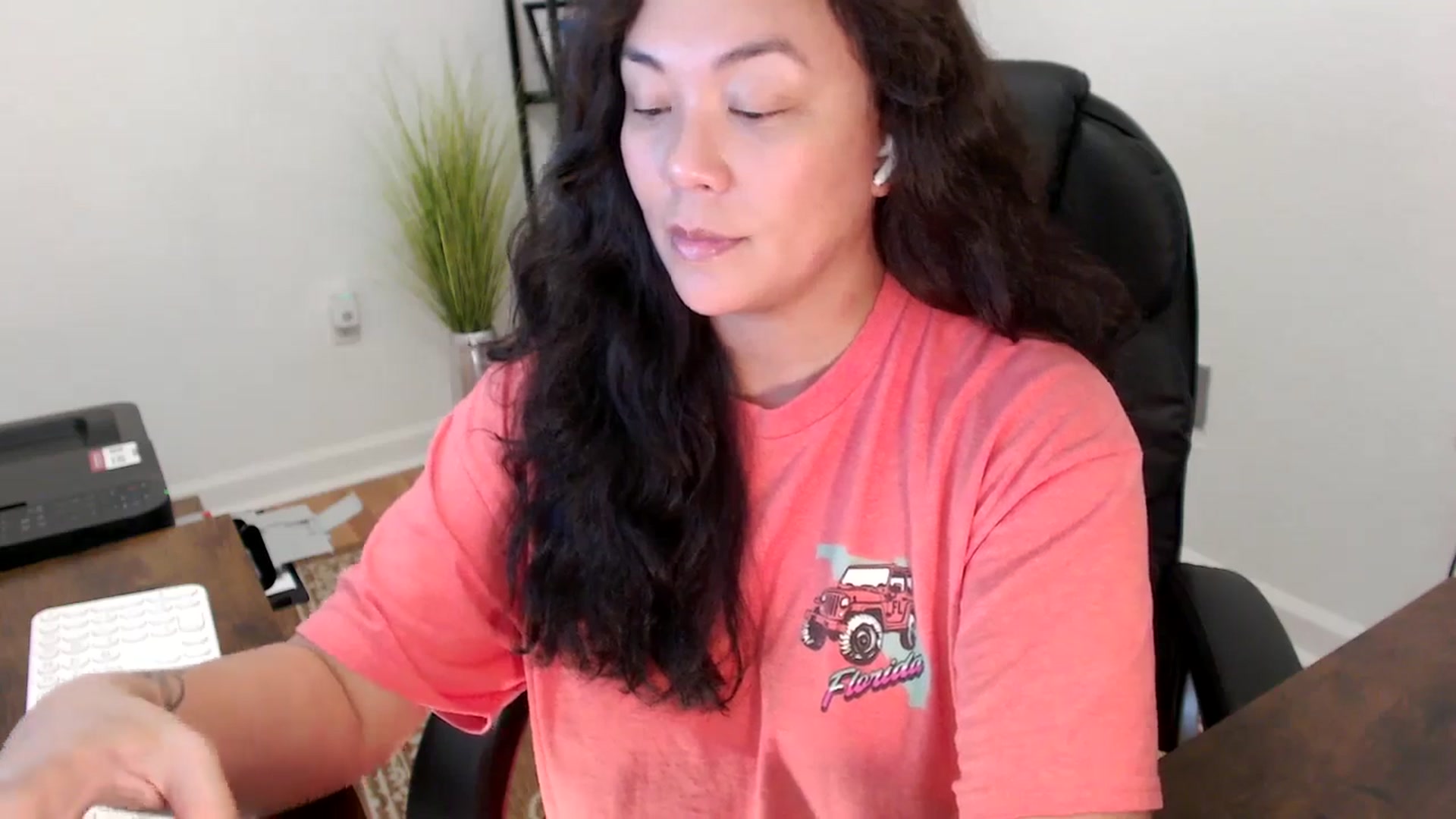 Gallery image thumbnail from MickaylaStar's myfreecams stream on, 11/25/2025, 19:35 image 20 of 20