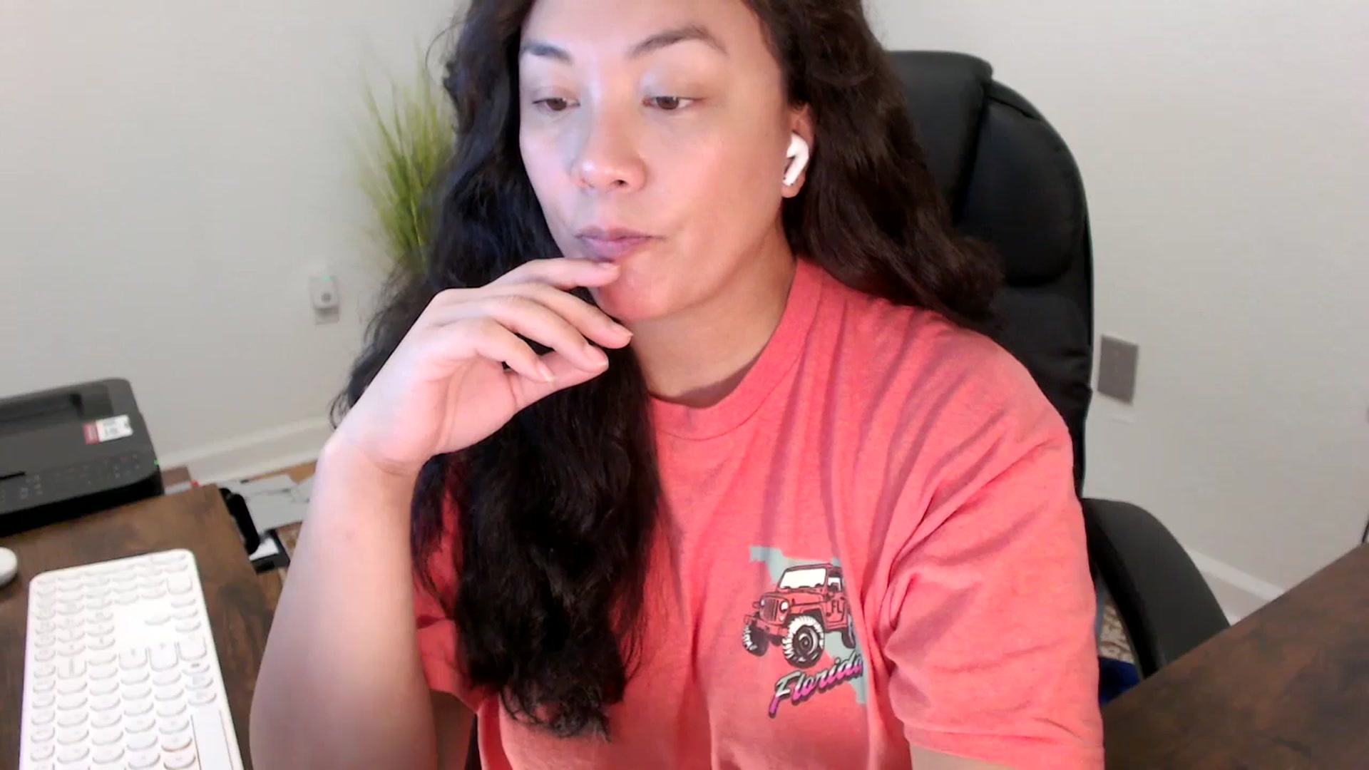 Gallery image thumbnail from MickaylaStar's myfreecams stream on, 11/25/2025, 19:35 image 10 of 20