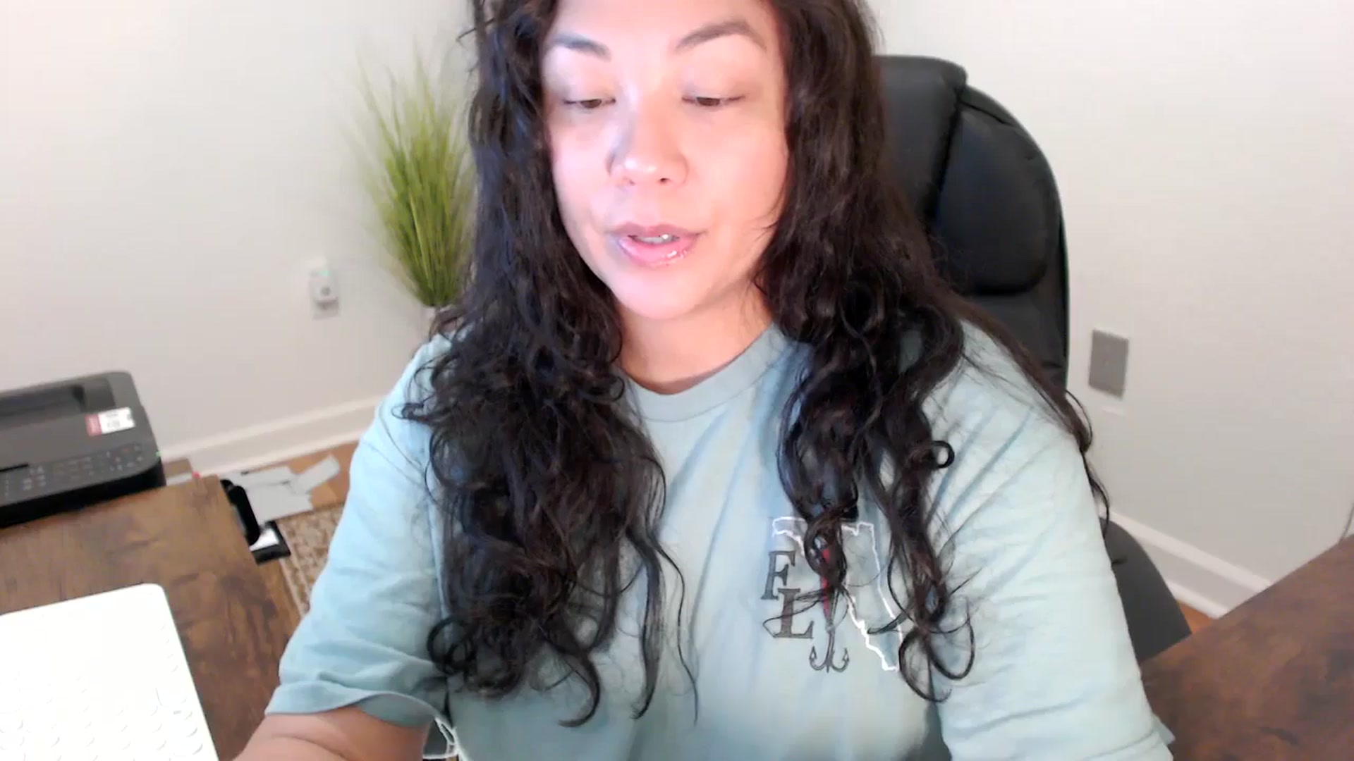 Gallery image thumbnail from MickaylaStar's myfreecams stream on, 11/26/2025, 16:39 image 13 of 20