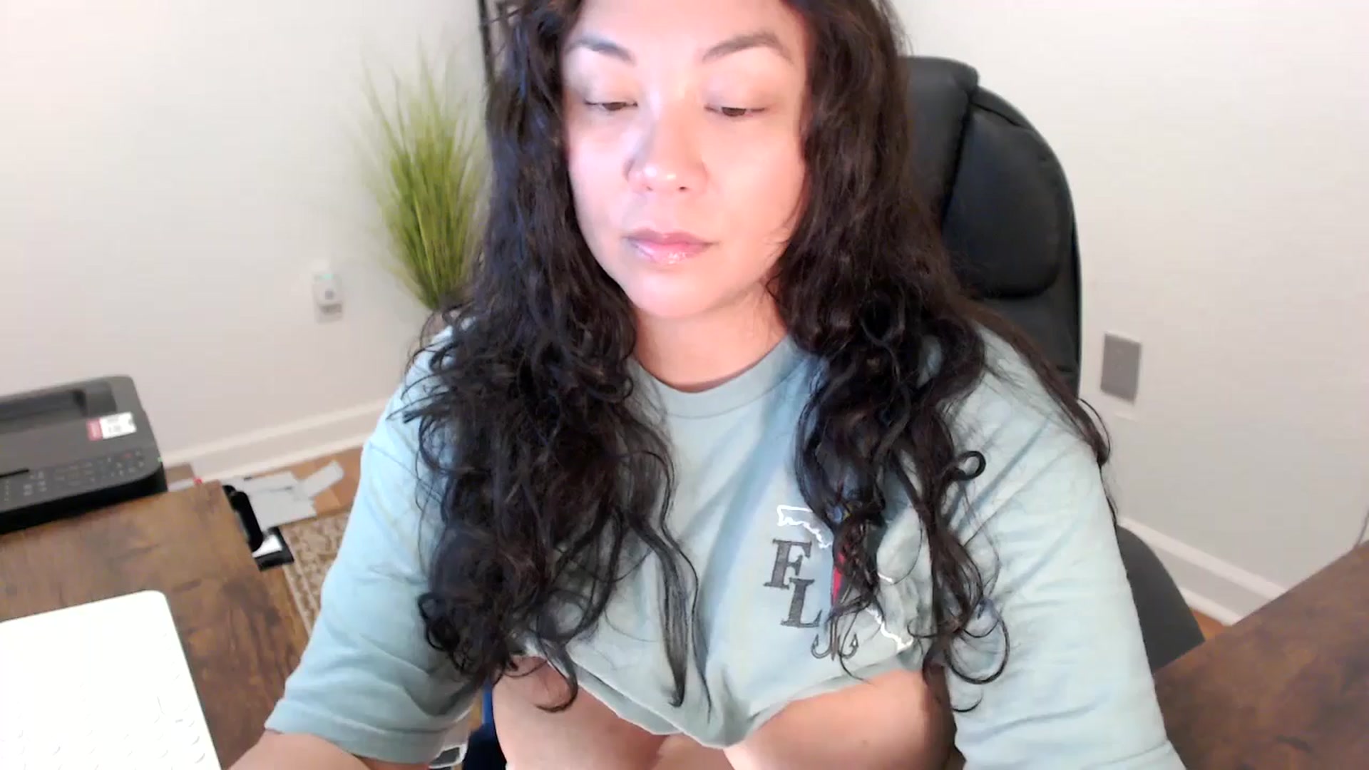 Gallery image thumbnail from MickaylaStar's myfreecams stream on, 11/26/2025, 16:39 image 12 of 20