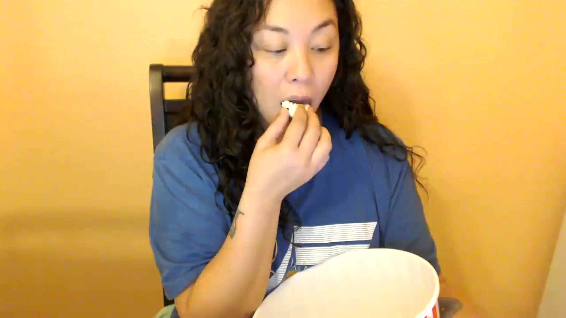Gallery image thumbnail from MickaylaStar's myfreecams stream on, 12/01/2025, 24:44 image 13 of 20