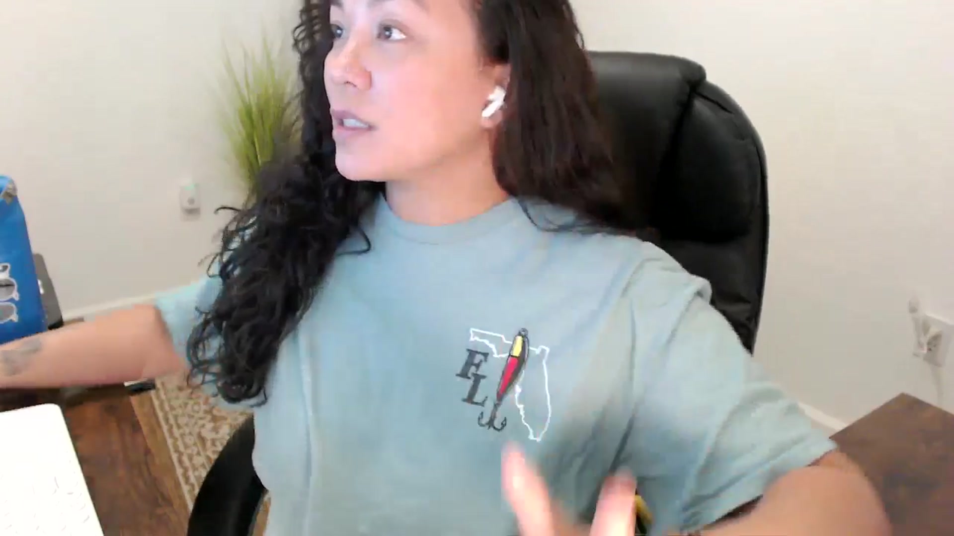 Gallery image thumbnail from MickaylaStar's myfreecams stream on, 12/01/2025, 18:02 image 9 of 20