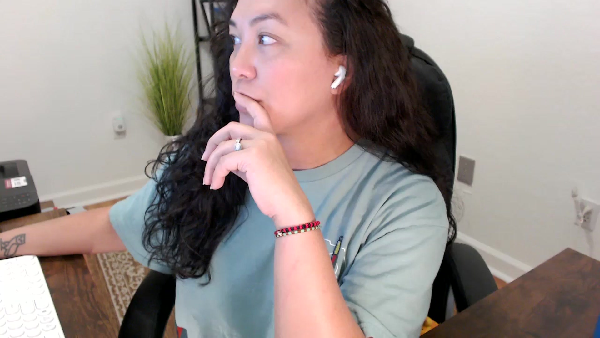 Gallery image thumbnail from MickaylaStar's myfreecams stream on, 12/01/2025, 18:02 image 14 of 20