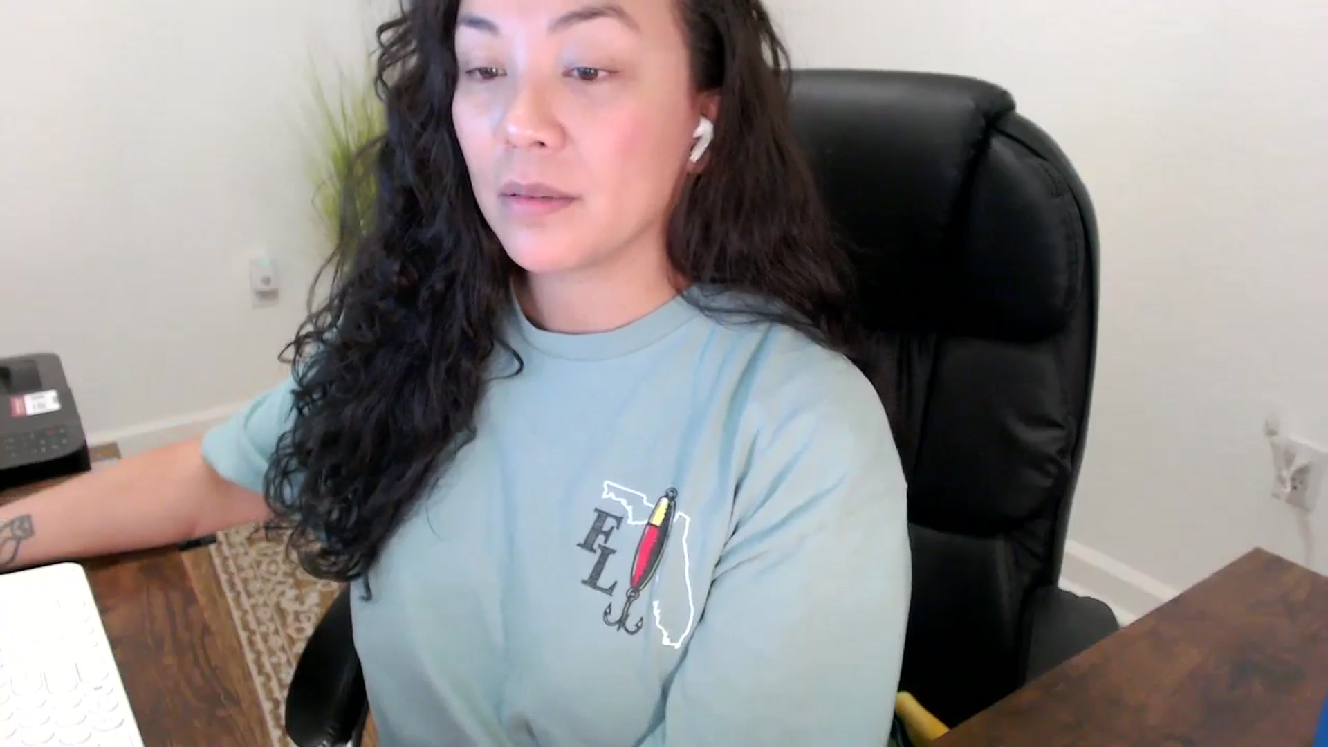 Gallery image thumbnail from MickaylaStar's myfreecams stream on, 12/01/2025, 18:02 image 15 of 20