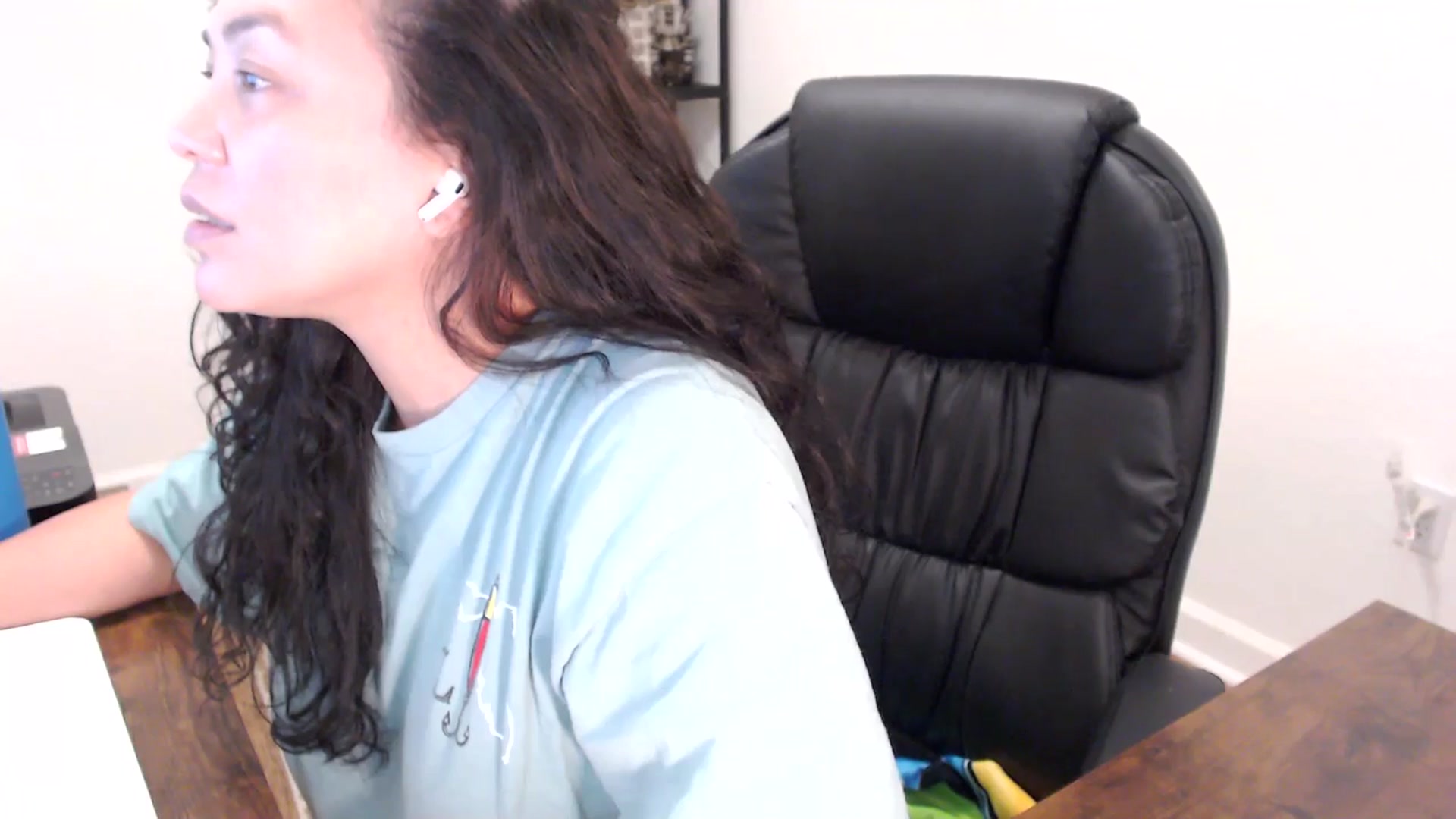 Gallery image thumbnail from MickaylaStar's myfreecams stream on, 12/01/2025, 18:02 image 2 of 20