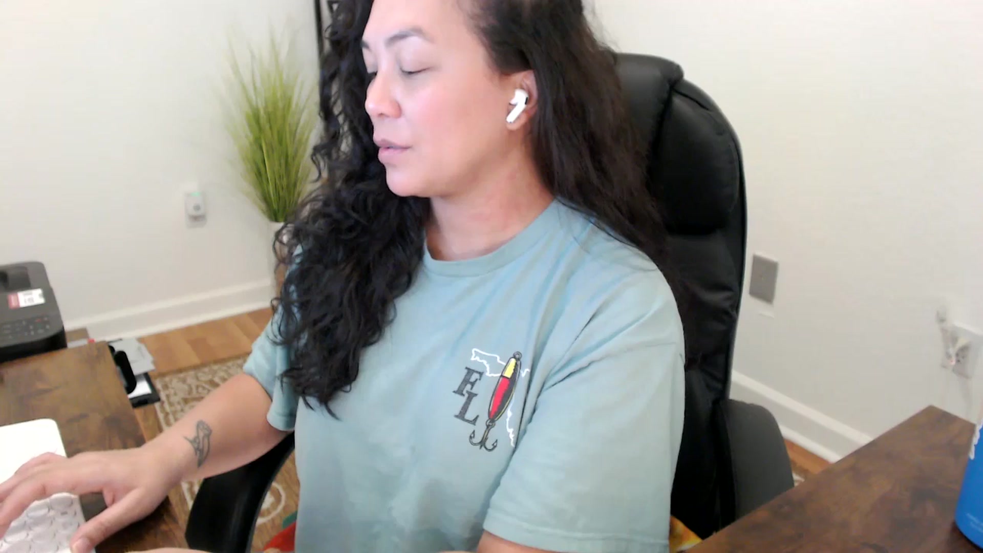 Gallery image thumbnail from MickaylaStar's myfreecams stream on, 12/01/2025, 19:44 image 20 of 20