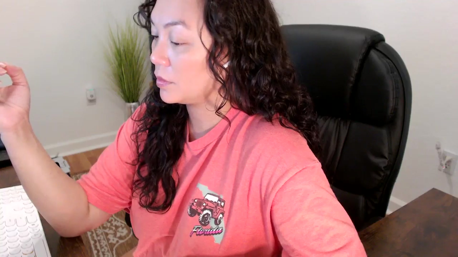Gallery image thumbnail from MickaylaStar's myfreecams stream on, 12/02/2025, 17:24 image 9 of 20