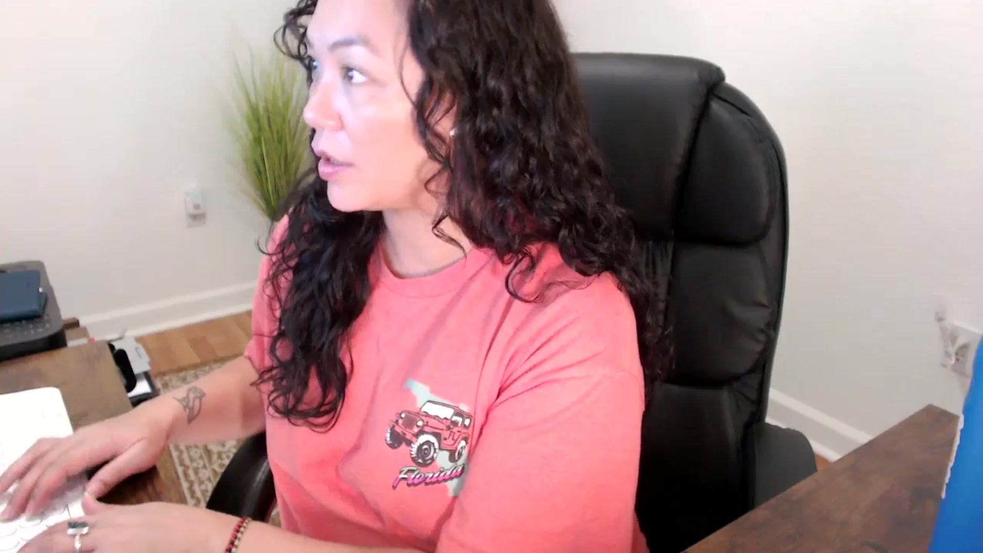 Gallery image thumbnail from MickaylaStar's myfreecams stream on, 12/02/2025, 17:24 image 17 of 20