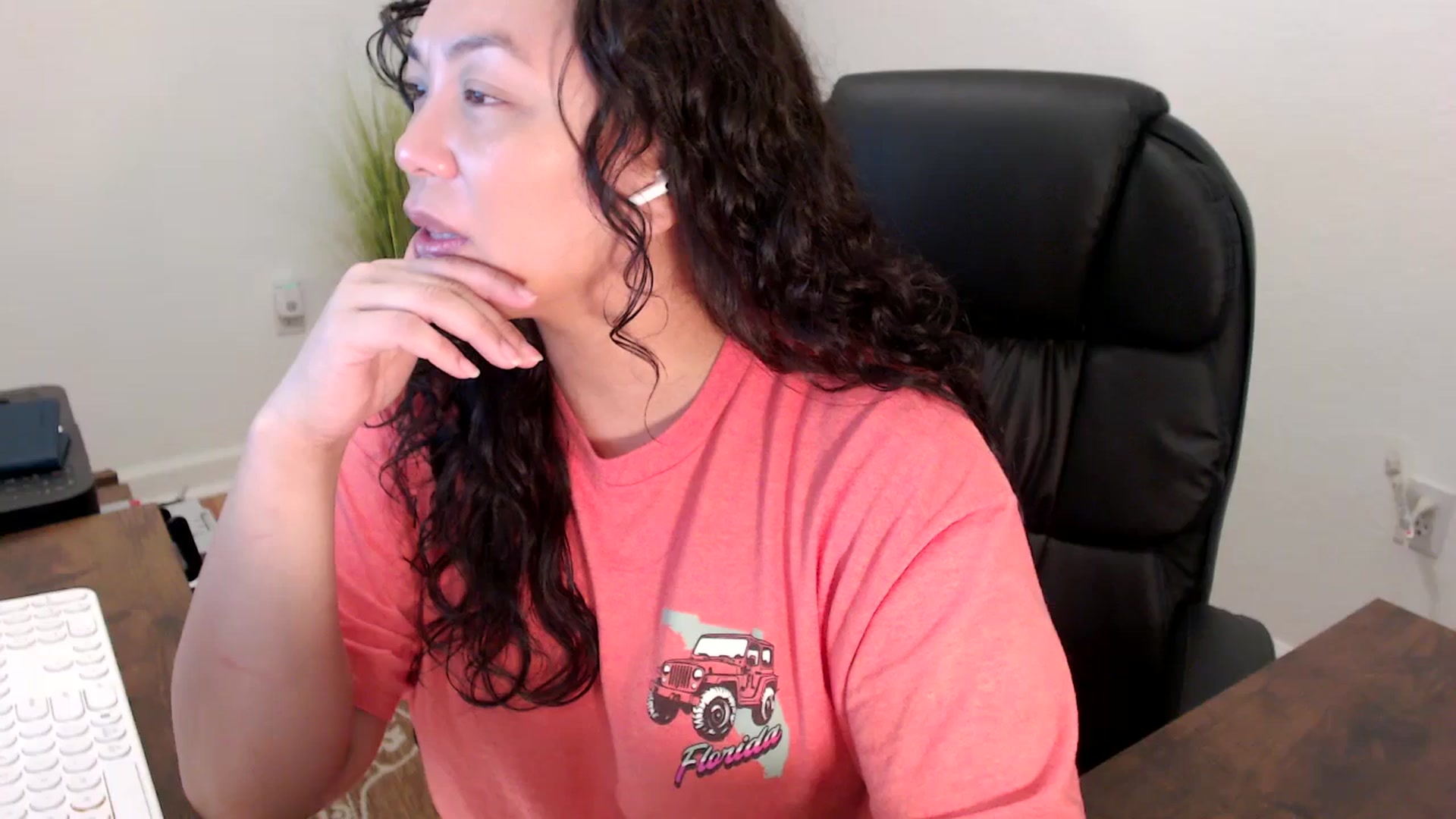 Gallery image thumbnail from MickaylaStar's myfreecams stream on, 12/02/2025, 17:24 image 4 of 20