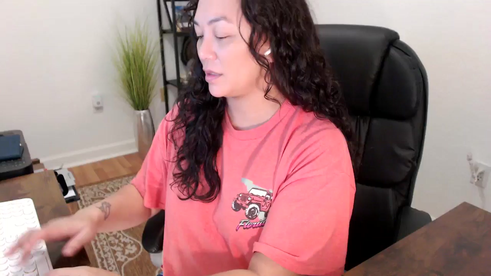 Gallery image thumbnail from MickaylaStar's myfreecams stream on, 12/02/2025, 17:24 image 1 of 20
