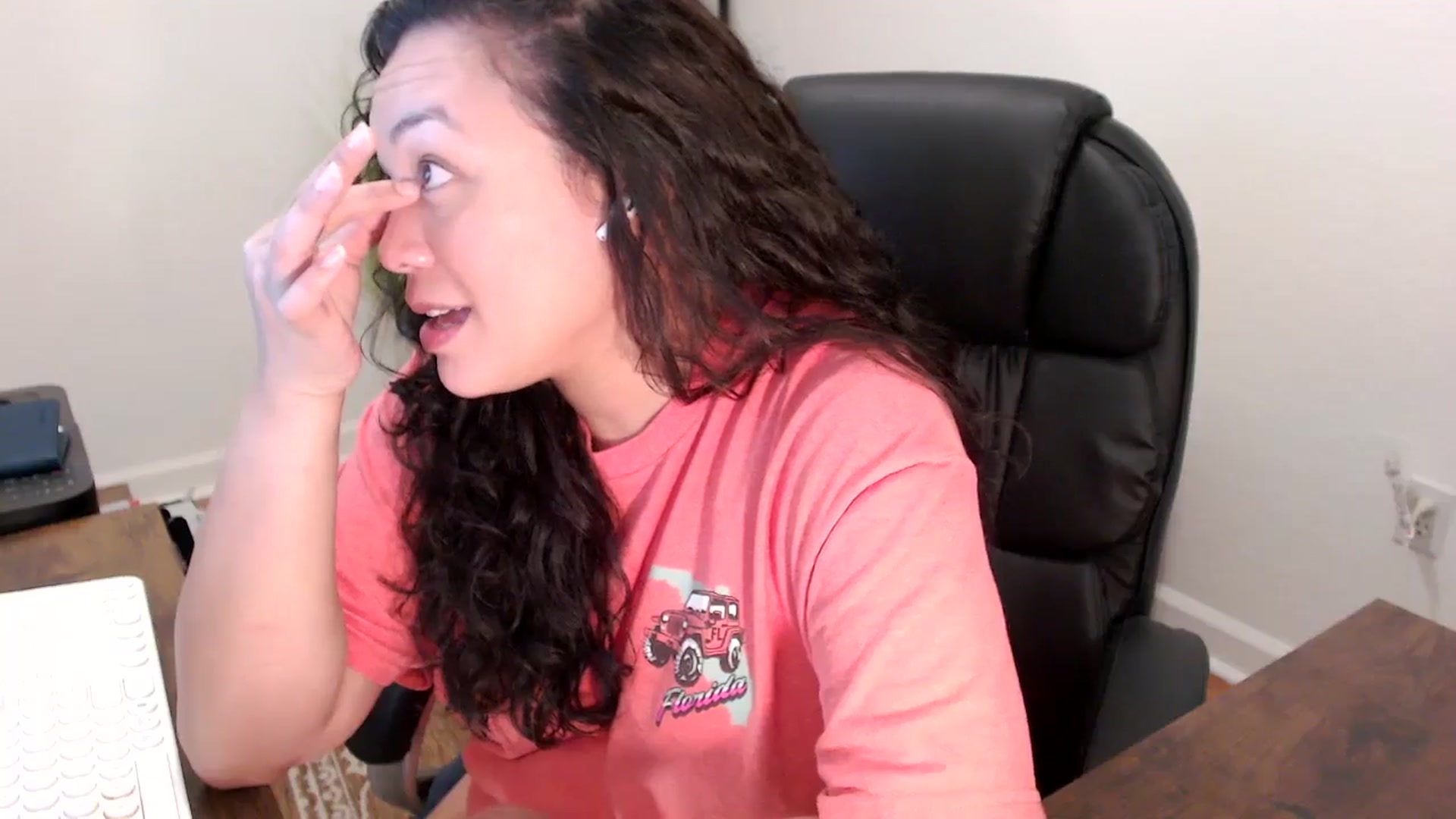 Gallery image thumbnail from MickaylaStar's myfreecams stream on, 12/02/2025, 18:53 image 16 of 20