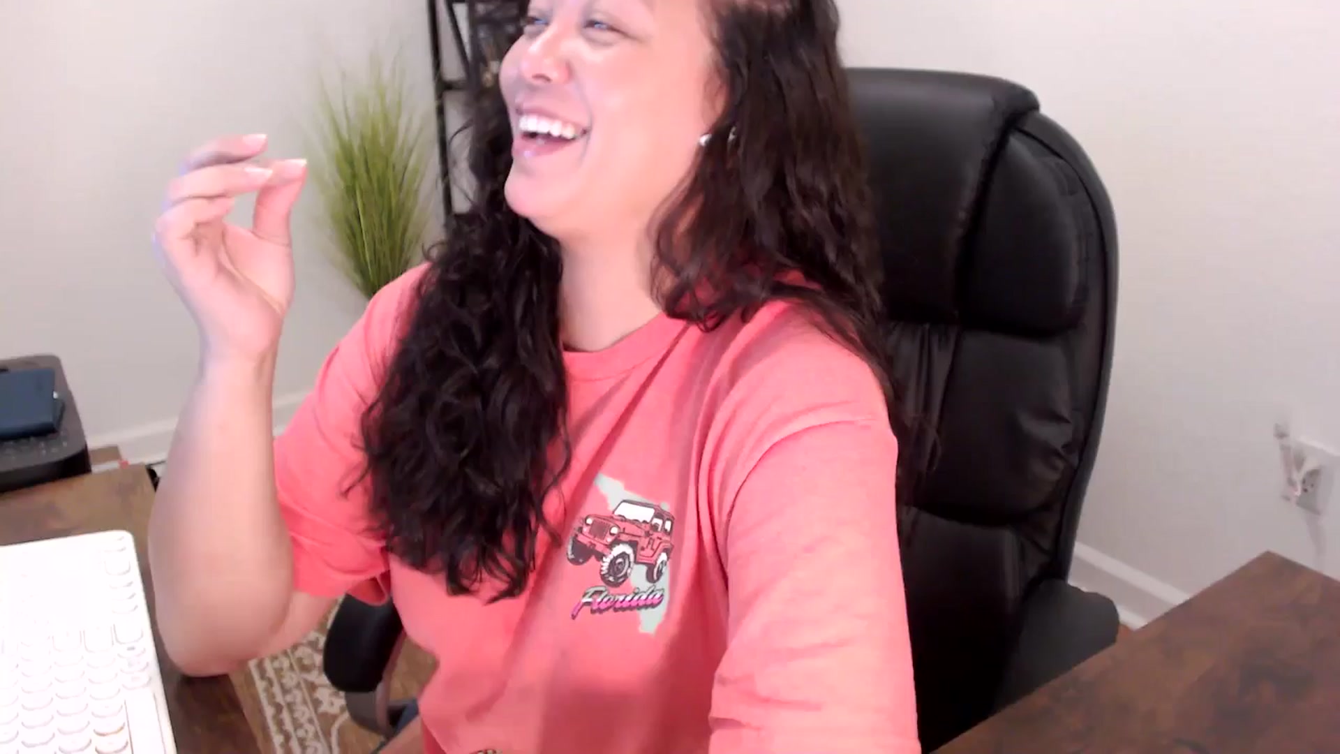 Gallery image thumbnail from MickaylaStar's myfreecams stream on, 12/02/2025, 18:53 image 13 of 20