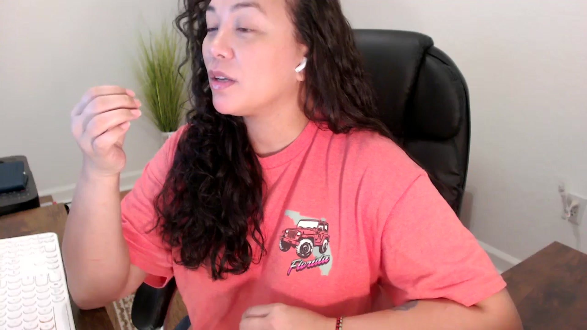 Gallery image thumbnail from MickaylaStar's myfreecams stream on, 12/02/2025, 19:55 image 2 of 20