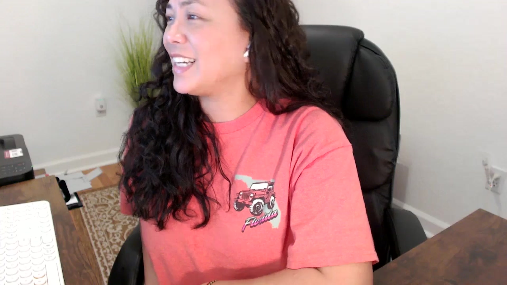 Gallery image thumbnail from MickaylaStar's myfreecams stream on, 12/02/2025, 19:55 image 18 of 20