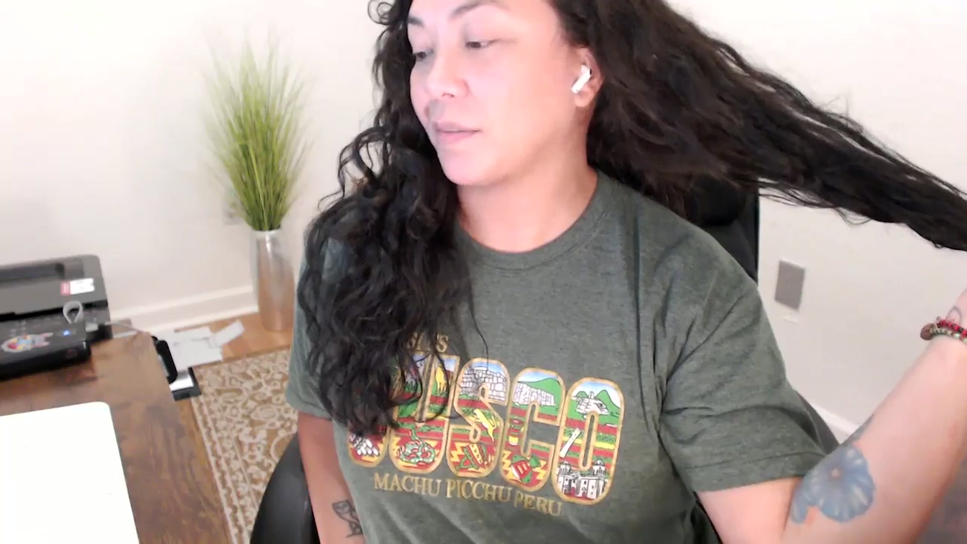 Gallery image thumbnail from MickaylaStar's myfreecams stream on, 12/03/2025, 18:45 image 8 of 20